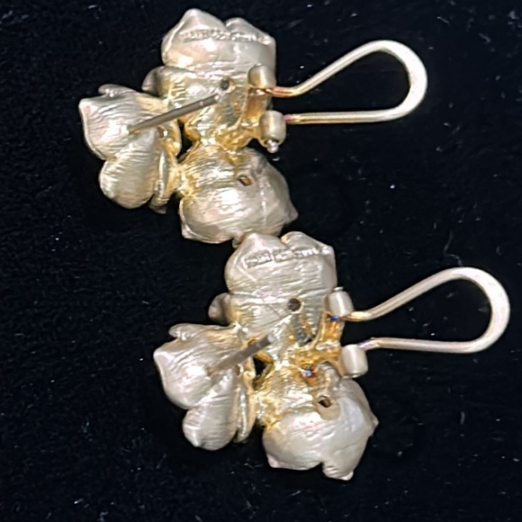 #16 Vintage Earrings for Pierced Ears, 3 Gold Flowers with Crystal Centers - Picture 8 of 11